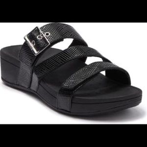 Vionic Rio Strappy Slide Sandals in Black